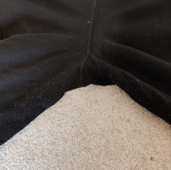 Lululemon classic Groove crop, size 6 - Picture 3 of 6